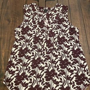 Ann Taylor sleeveless top